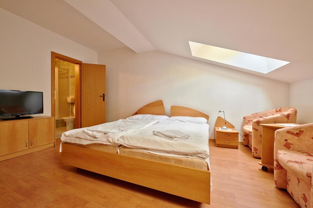 Penzión a Reštaurácia u Jeleňa Stará ľubovňa Habitación foto