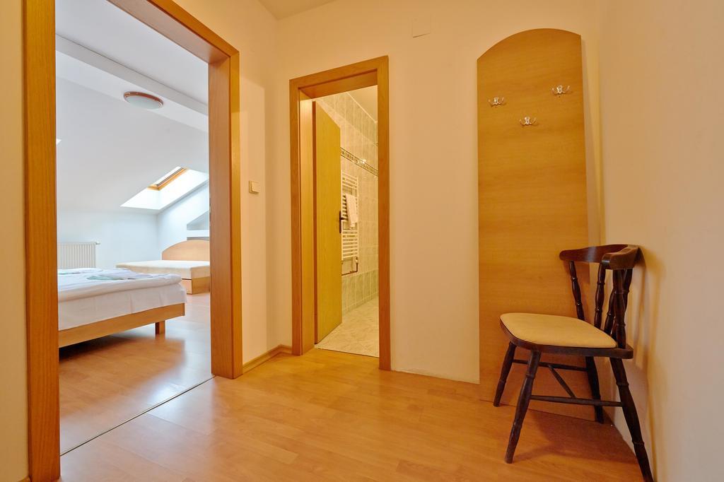 Penzión a Reštaurácia u Jeleňa Stará ľubovňa Habitación foto