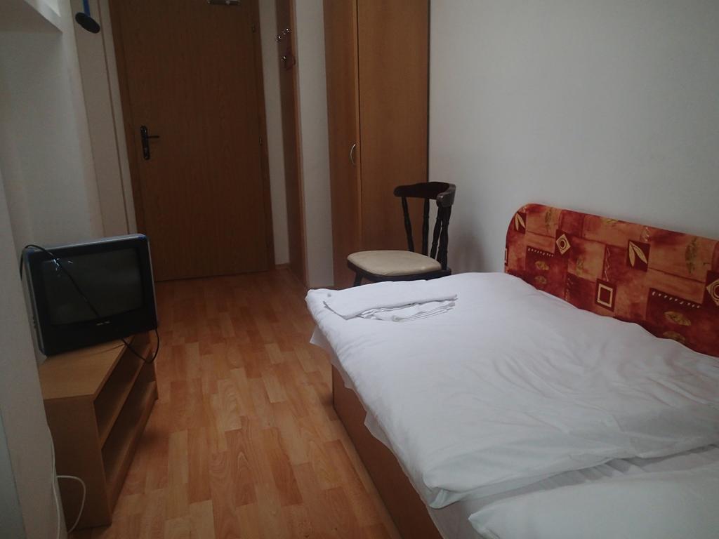 Penzión a Reštaurácia u Jeleňa Stará ľubovňa Habitación foto